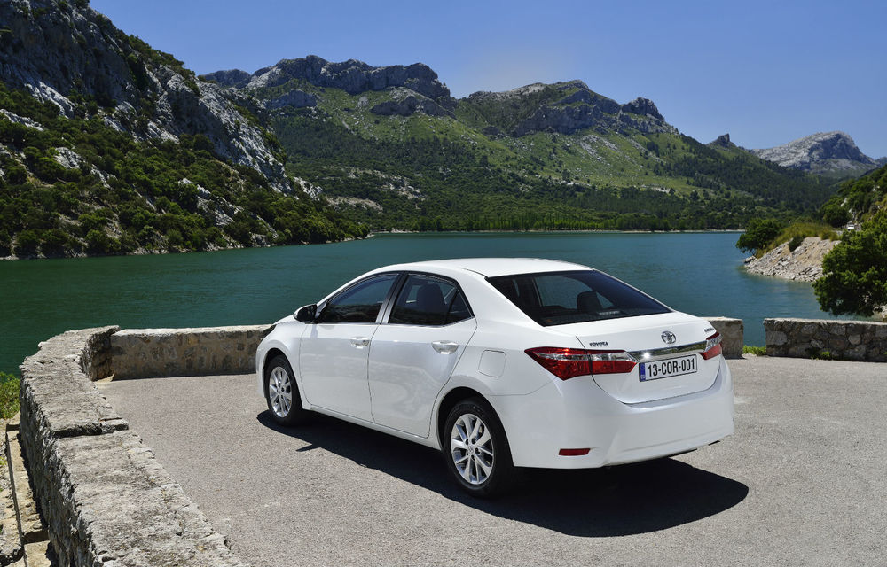 Preţuri noua Toyota Corolla în România: de la 16.110 euro pentru versiunea pe benzină de 99 CP - Poza 2
