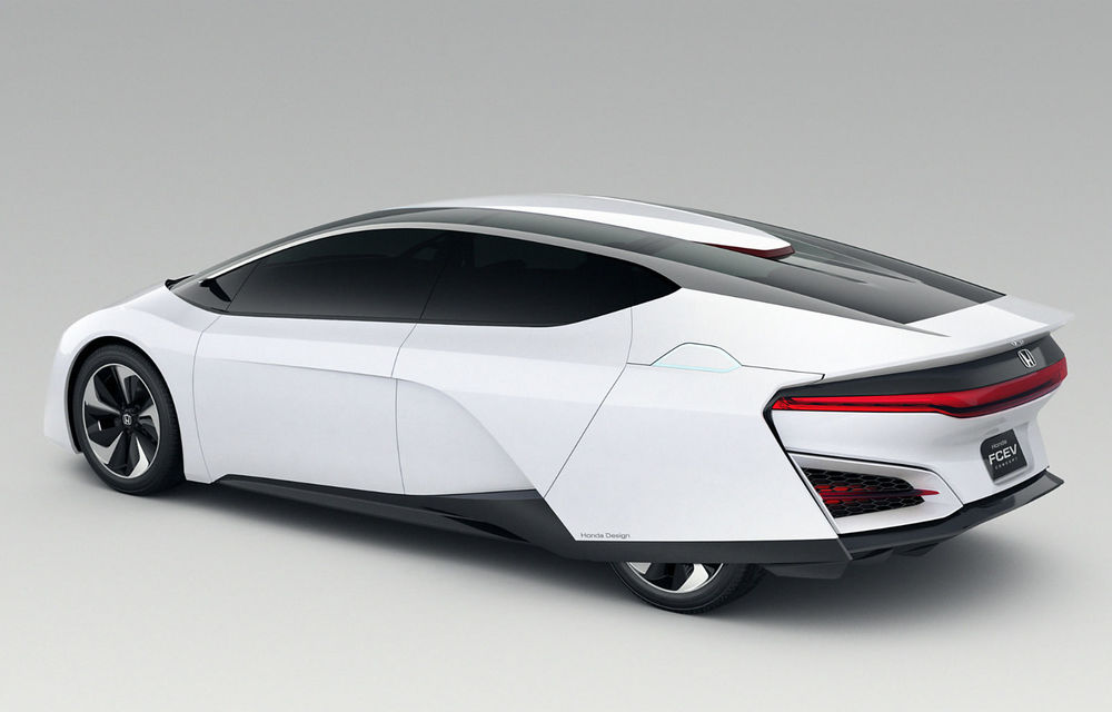 Honda FCEV Concept prefaţează viitoarele vehicule cu hidrogen ale japonezilor - Poza 2