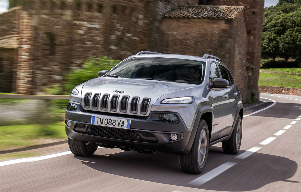 Preţuri Jeep Cherokee în România: SUV-ul cu design îndrăzneţ porneşte de la 39.400 de euro - Poza 2