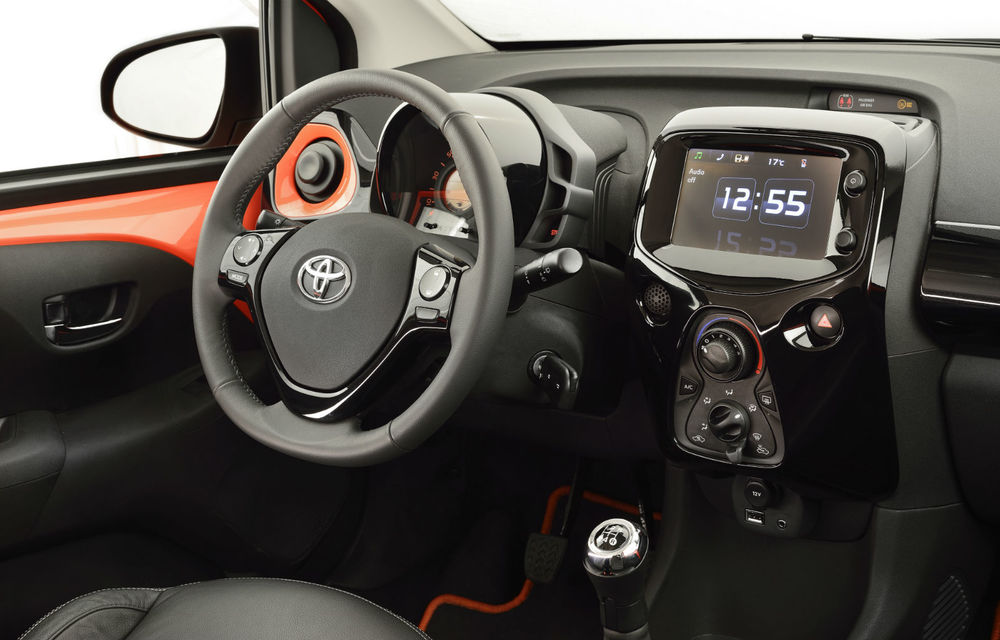 Toyota Aygo - modelul mini japonez completează a doua generaţie de tripleţi - Poza 2