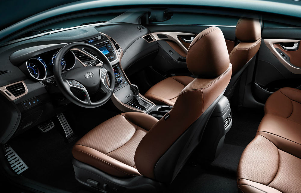Preţuri Hyundai Elantra facelift în România: berlina pleacă de la 17.670 euro - Poza 2
