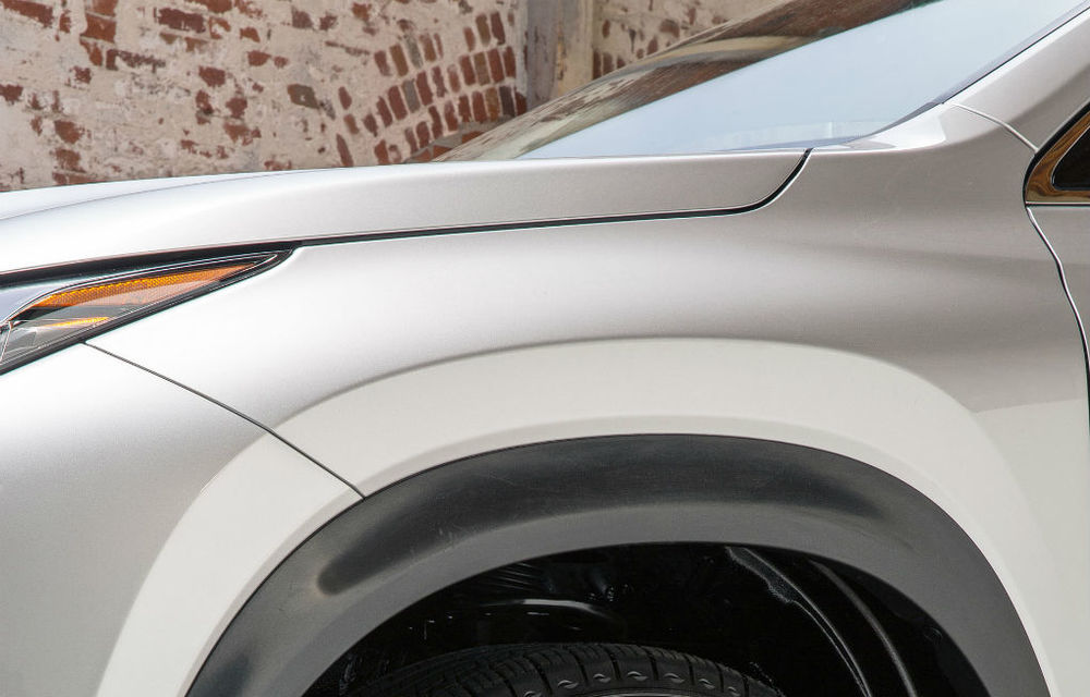 PARIS 2014 LIVE: Lexus NX, noul SUV compact premium al mărcii japoneze - Poza 3
