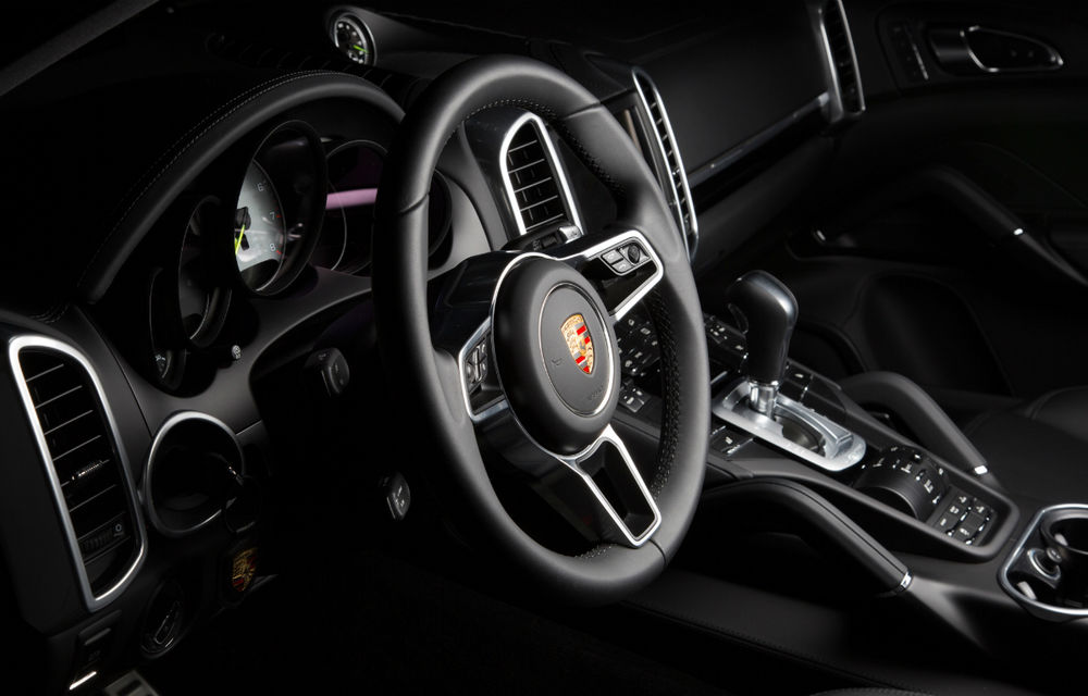Porsche Cayenne facelift: schimbări estetice şi motoare noi pentru SUV-ul german - Poza 2