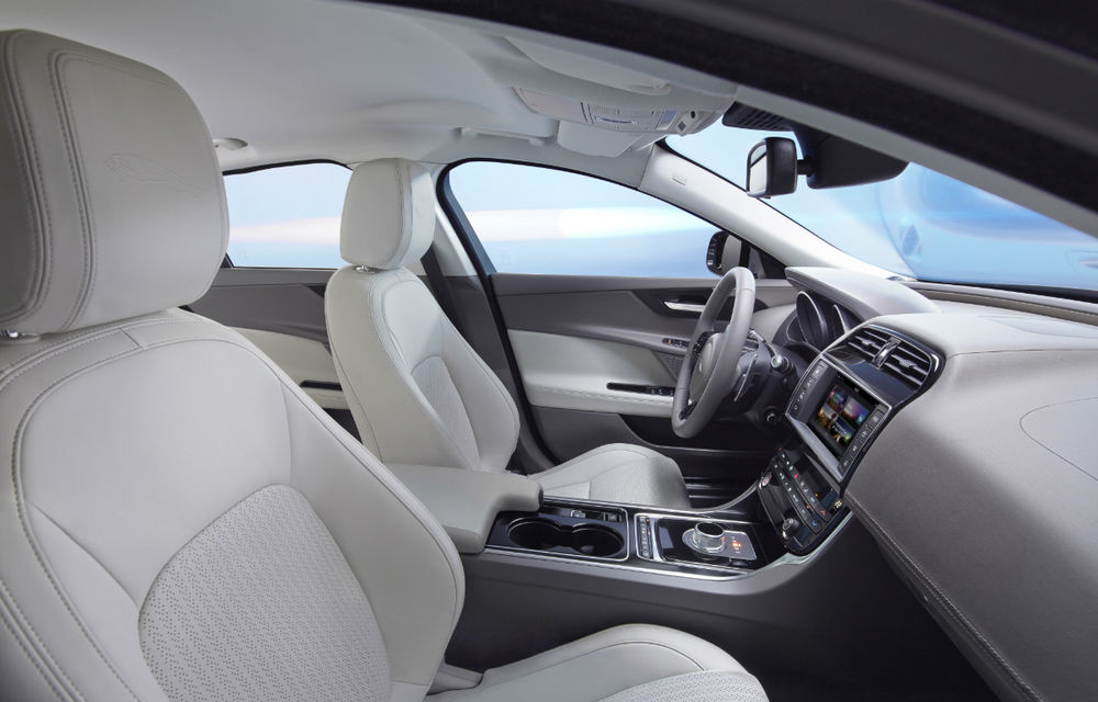 Noul Jaguar XE va avea un diesel care consumă doar 3.7 litri/100 de km - Poza 2