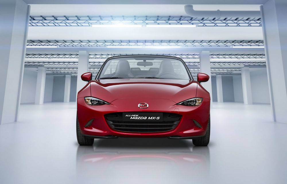 Cură de slăbire: Mazda MX-5 va primi caroserie din fibră de carbon şi motoare mai mici pentru următoarea generaţie - Poza 2