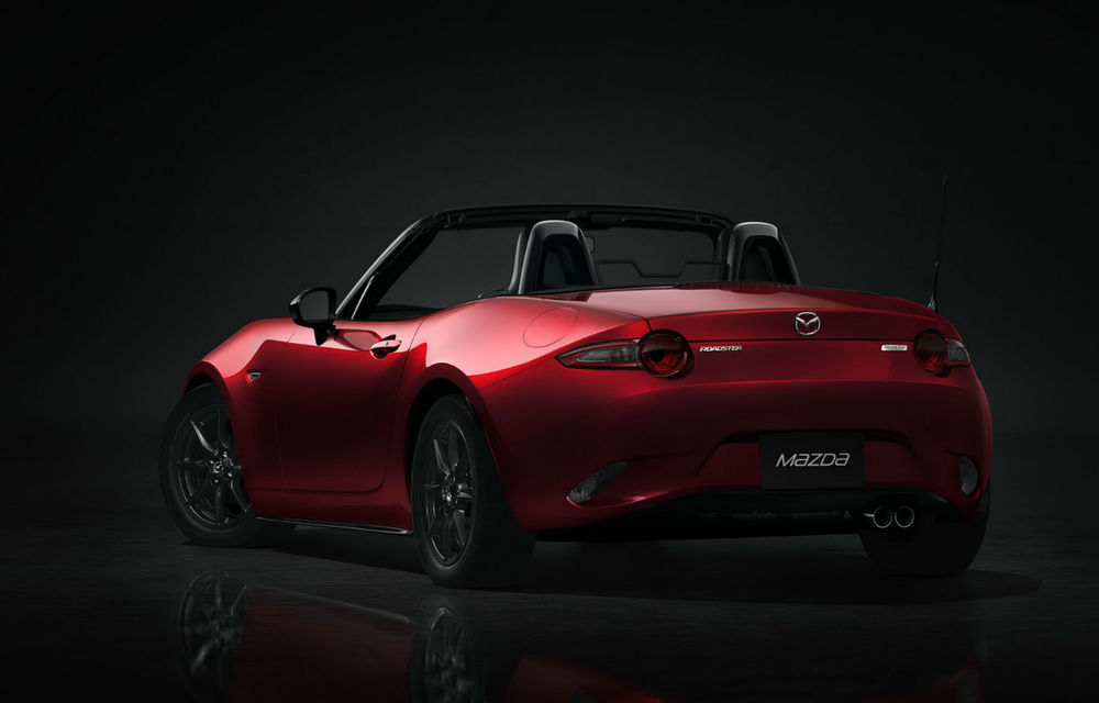 Cură de slăbire: Mazda MX-5 va primi caroserie din fibră de carbon şi motoare mai mici pentru următoarea generaţie - Poza 2