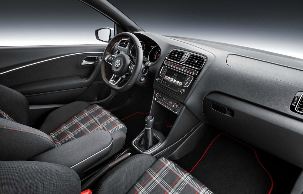 PARIS 2014 LIVE: Volkswagen Polo GTI facelift - subcompacta de performanţă primeşte 192 CP şi o manuală cu şase trepte - Poza 9