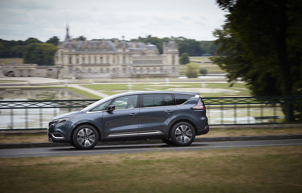 PARIS 2014 LIVE: Renault Espace își schimbă complet profilul și devine un crossover de familie - Poza 26