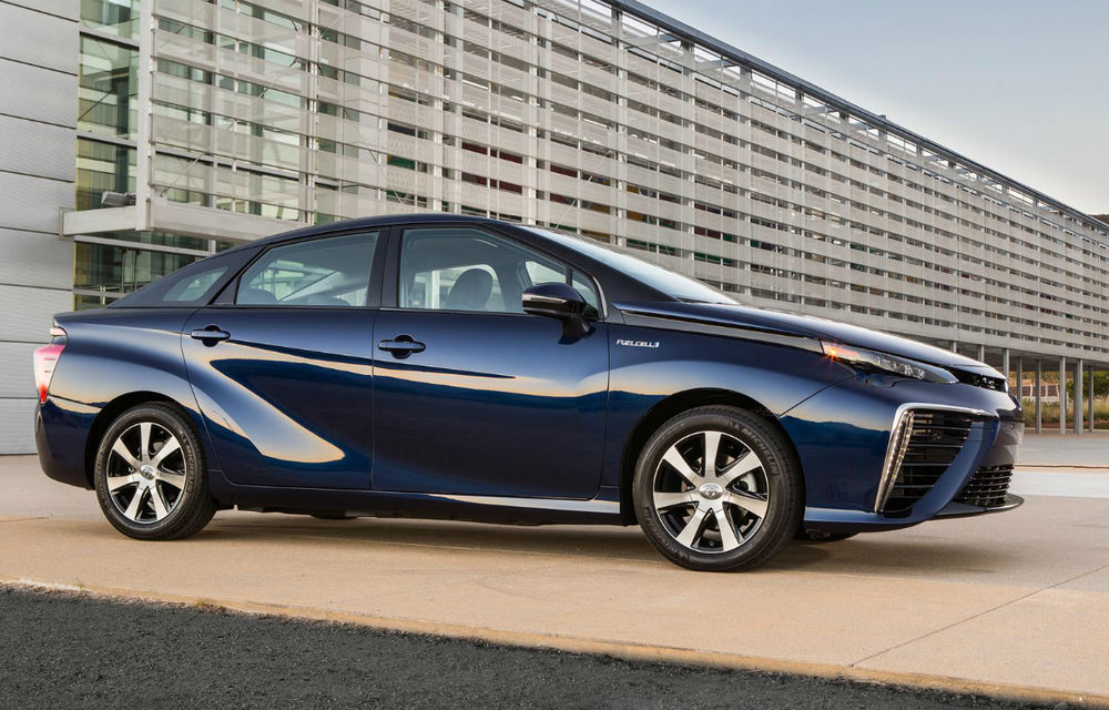 Toyota: „Apa rezultată pe evacuarea modelului Mirai e mai curată decât laptele” - Poza 2
