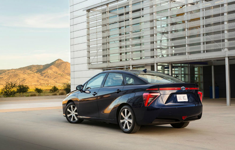 Toyota Mirai, primul model de serie alimentat cu hidrogen al mărcii, vine în Europa în 2015 - Poza 2