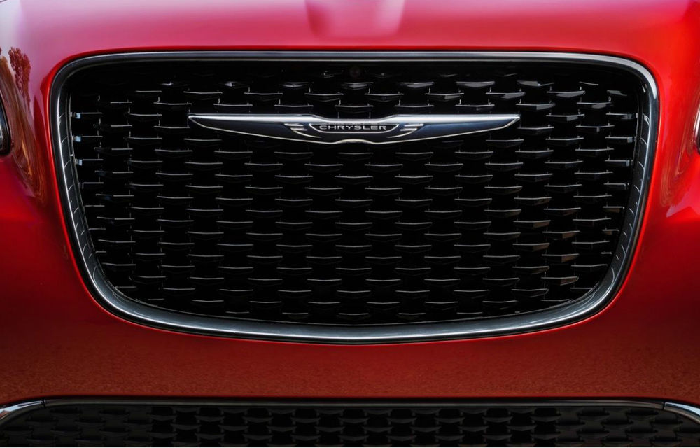 Chrysler 300 a primit un nou facelift la patru ani de la restilizarea precedentă - Poza 2