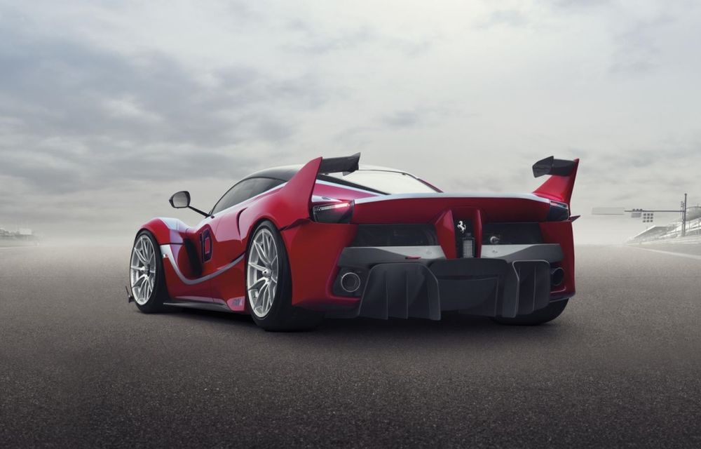 Ferrari FXX K Evo: sportiva de curse de peste 1.000 de cai putere se lansează în weekend - Poza 2