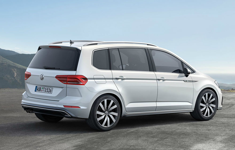 Volkswagen Touran: noua generaţie aduce motorizări economice şi cel mai mare portbagaj din segment - Poza 2