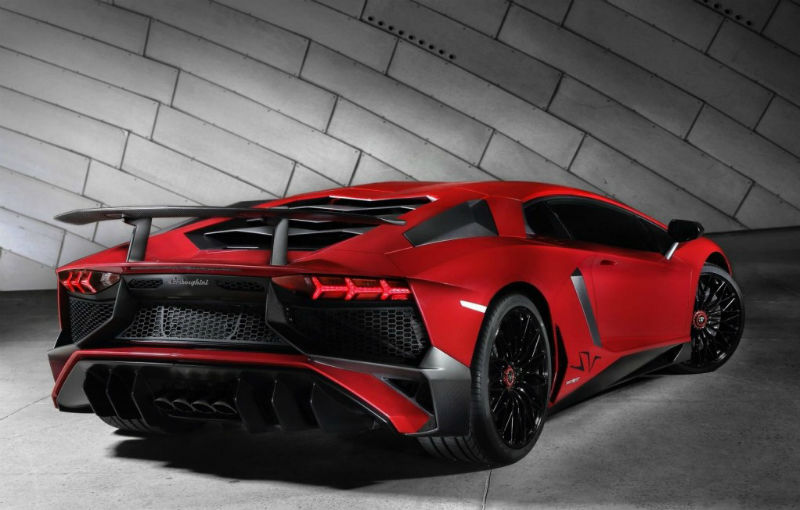 Lamborghini Aventador SV: 750 CP şi 0-100 km/h în 2.8 secunde pentru cea mai rapidă versiune a modelului - Poza 3