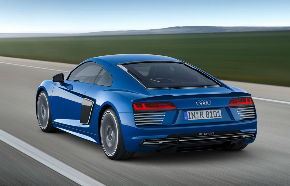 Audi R8 e-tron: 3.9 secunde pentru 0-100 km/h şi 450 de kilometri autonomie pentru sportiva electrică Audi - Poza 2
