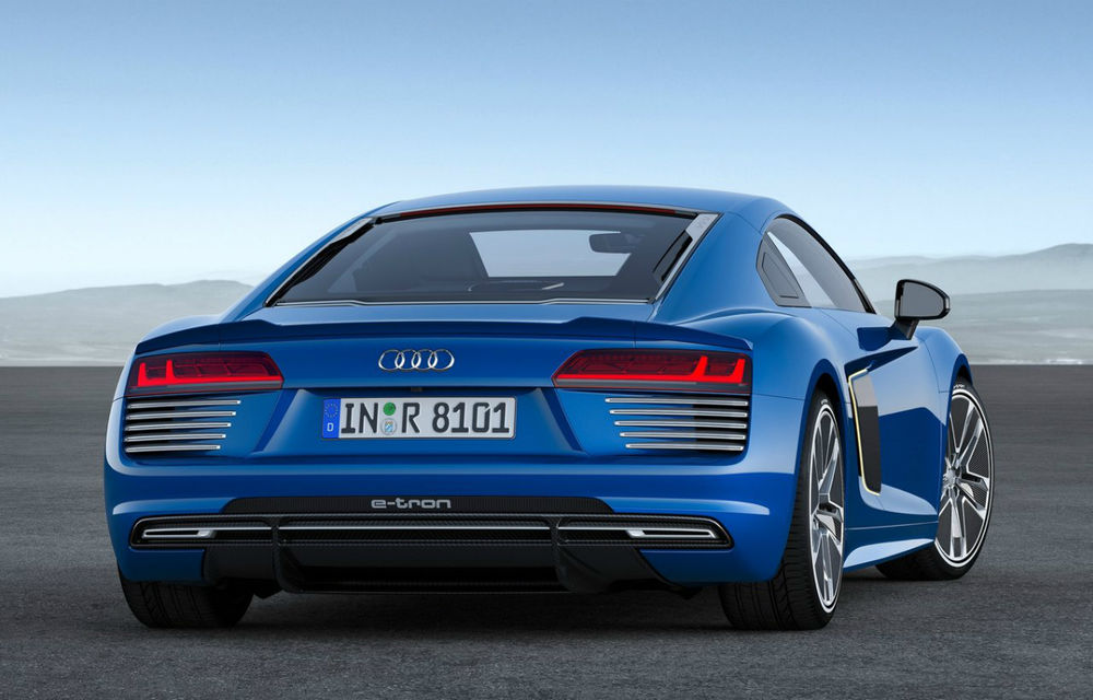 Audi scoate din priză actualul R8 e-tron. După doar 100 de mașini vândute, concluzia e simplă: ”Am ajuns prea devreme” - Poza 2