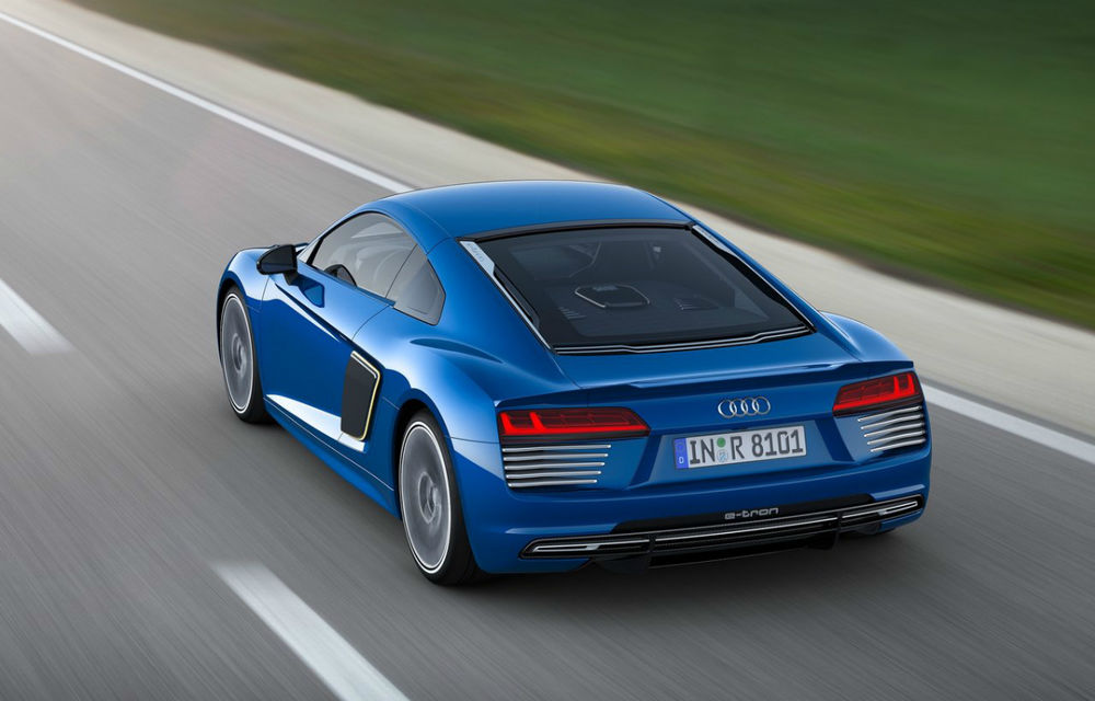 Audi scoate din priză actualul R8 e-tron. După doar 100 de mașini vândute, concluzia e simplă: ”Am ajuns prea devreme” - Poza 2
