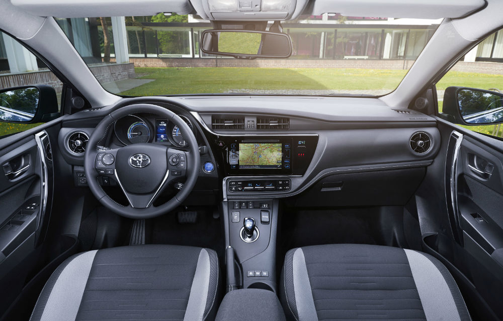 Toyota Auris primeşte odată cu noul facelift şi două motoare noi: 1.2 Turbo de 116 CP şi 1.6 diesel de 112 CP - Poza 2