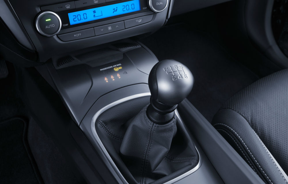 Noul Toyota Avensis: design 100% european şi motoare mai eficiente (Update foto, info) - Poza 2
