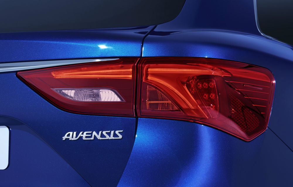 Noul Toyota Avensis: design 100% european şi motoare mai eficiente (Update foto, info) - Poza 2
