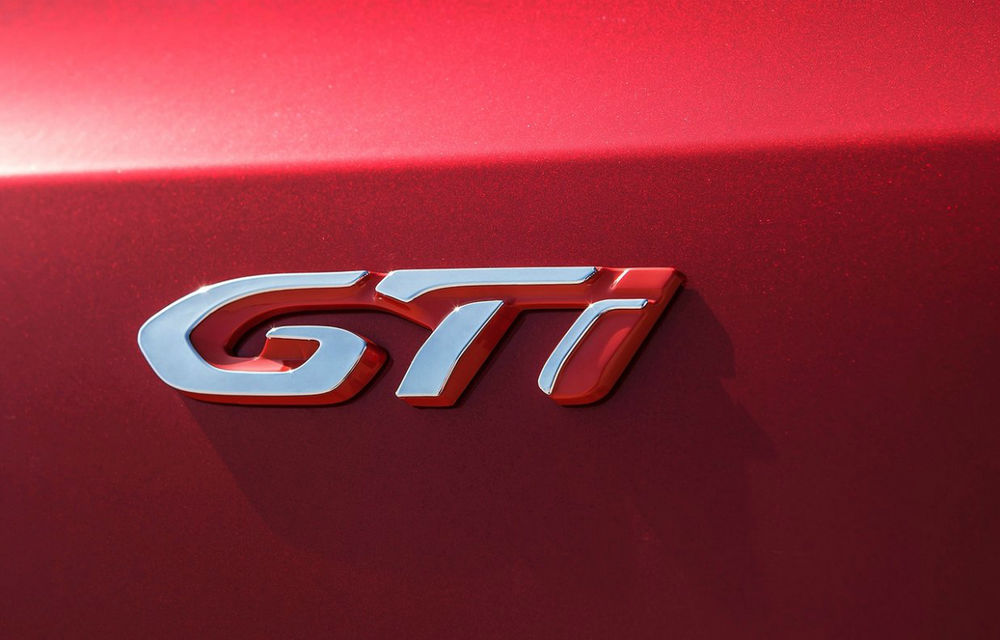 Ucigașul lui Golf GTI a ajuns în România și poartă același nume: Peugeot 308 GTI are 270 de cai și costă 31.000 de euro - Poza 2