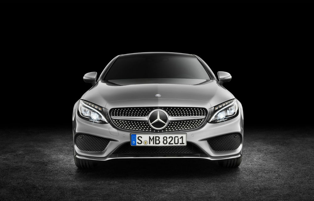 Mercedes C-Klasse Coupe: imagini și detalii oficiale cu cel mai nou membru al familiei din Stuttgart - Poza 2
