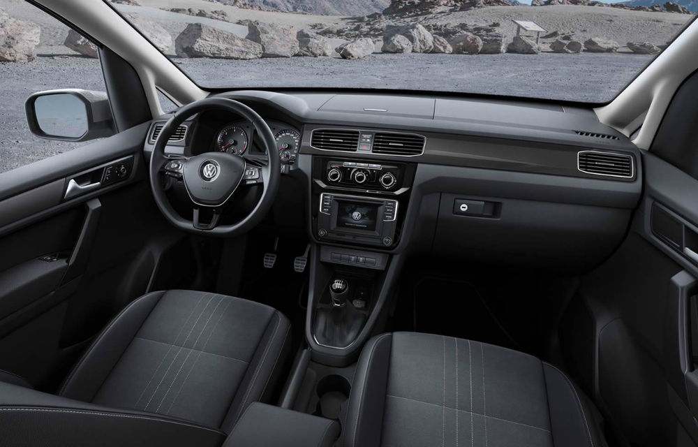 Volkswagen Caddy Alltrack: primele imagini și informații ale variantei cross a utilitarei - Poza 2