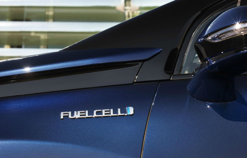 Maşinile alimentate cu hidrogen n-au nicio şansă în faţa celor electrice pe baterii: doar 70.000 de unităţi vor fi vândute până în 2027 - Poza 2