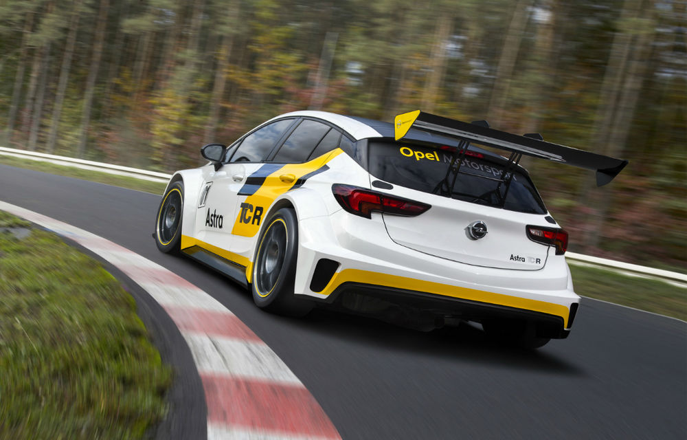 Cel mai performant și mai scump Opel Astra din lume este aici: 330 CP și 95.000 de euro - Poza 2