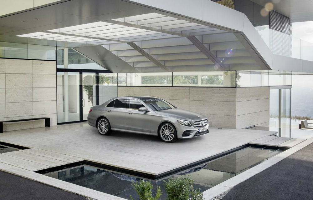 Prima schiță a noului Mercedes E-Klasse și două clipuri video anunță spiritul ”glamour” al noii generații - Poza 5
