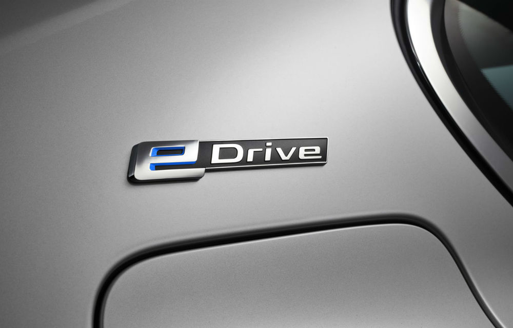 Săracii bogați: Clienții lui BMW Seria 7 au de acum și o versiune care consumă doar 2 litri/100 de km - Poza 2