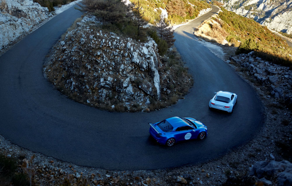 Renault i-a pus gând rău lui Porsche Cayman. Francezii au lansat Alpine Vision, conceptul care marchează renașterea unei legende - Poza 2