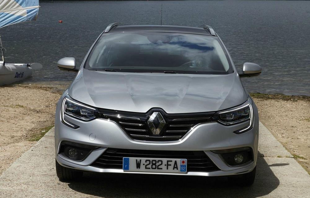 După hatchback și sedan, Renault Megane break ajunge și el în România: prețurile încep de la 15.500 de euro - Poza 2