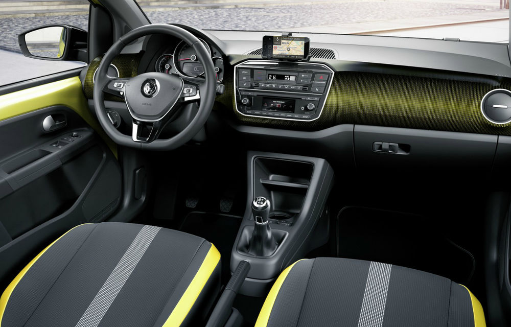 În așteptarea unui nou Golf, ne mulțumim și cu un Volkswagen Up facelift: motor nou, culori vii și tehnologie - Poza 2