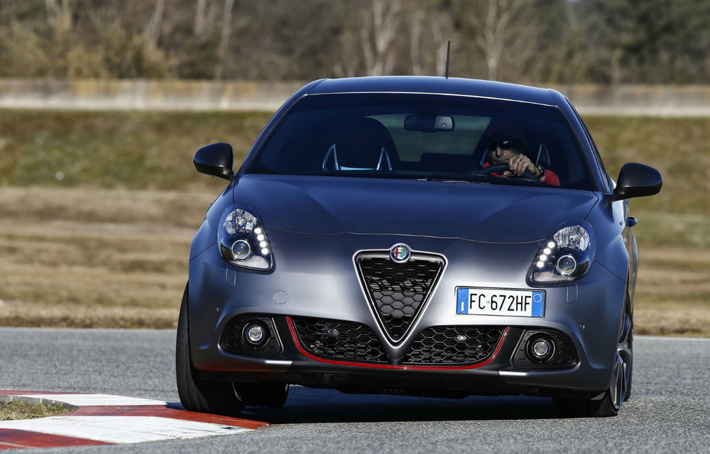 Discreţie italiană: Alfa Romeo Giulietta a primit un facelift minor în lupta cu BMW Seria 1, Audi A3 sau Volvo V40 - Poza 2