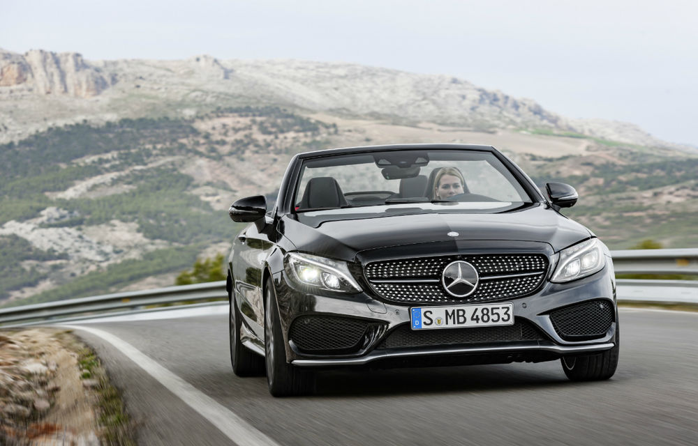 Vara vine mai devreme în acest an: Mercedes a lansat primul său cabriolet bazat pe Clasa C - Poza 2