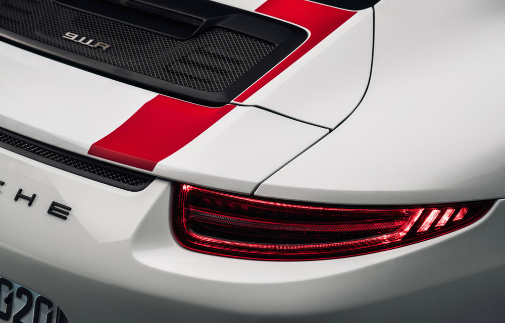 Reîntoarcere la origini: Porsche 911 R primește 500 de cai, o cutie manuală și performanțe de vârf - Poza 2