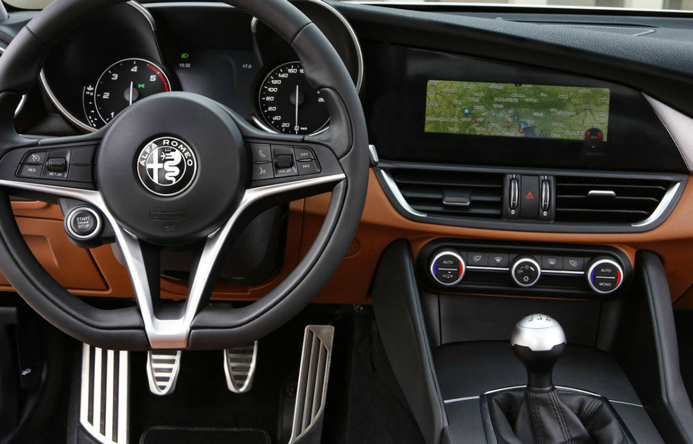 Alfa Romeo Giulia a ajuns în România: preț de pornire de 38.000 de euro, multe motorizări și echipare generoasă - Poza 2