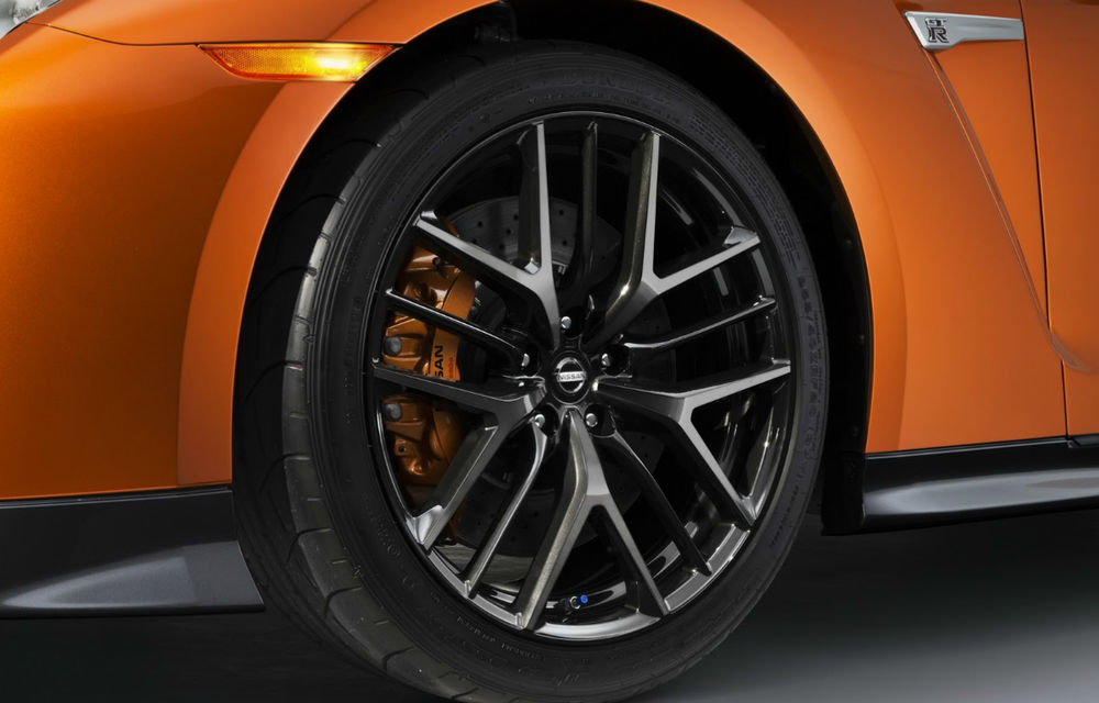Primele detalii despre viitoarea generaţie Nissan GT-R: supercarul va avea un motor mai eficient şi, eventual, propulsie hibridă - Poza 2