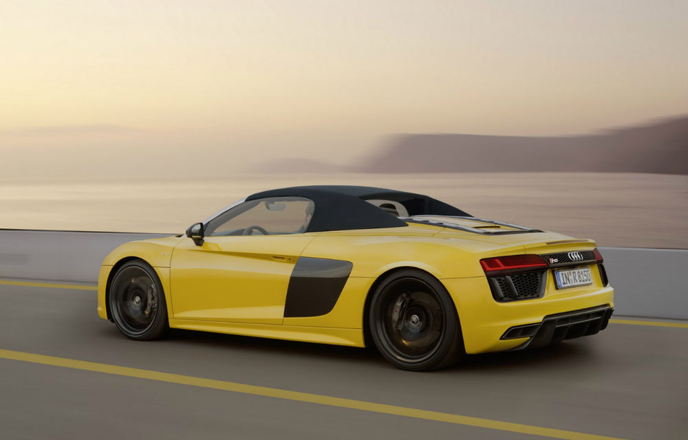 Petiție pentru grăbirea verii: Audi R8 V10 Spyder, decapotabila care ajunge la 320 km/h - Poza 2