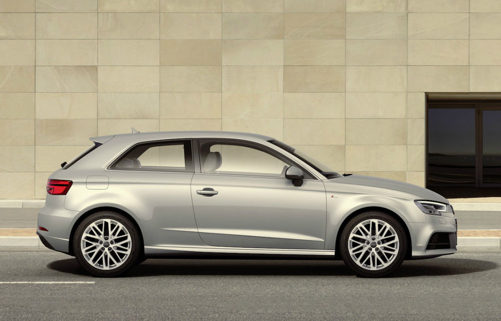 Audi A3 primeşte un facelift: motor turbo de 1 litru de 115 CP, schimbări subtile de design şi ecran Virtual Cockpit de 12.3 inch - Poza 2