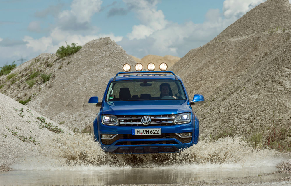 Un plus de putere: Volkswagen Amarok primeşte un nou motor diesel V6 de 3.0 litri de până la 224 CP - Poza 2