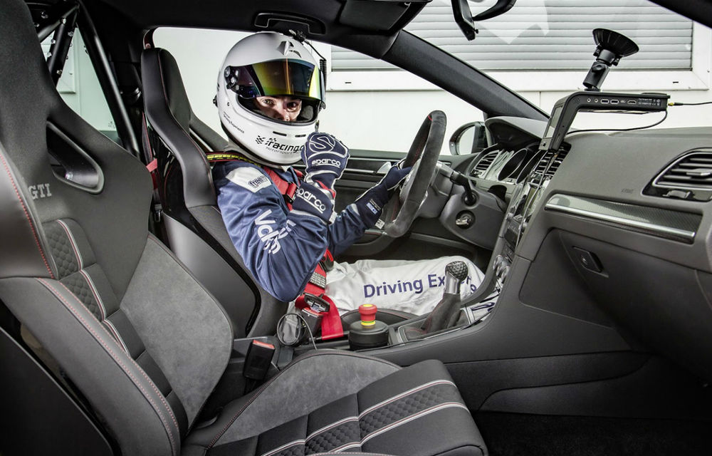 Mai bun decât el însuși: VW Golf GTI Clubsport S și-a depășit propriul record pe Nurburgring - Poza 2