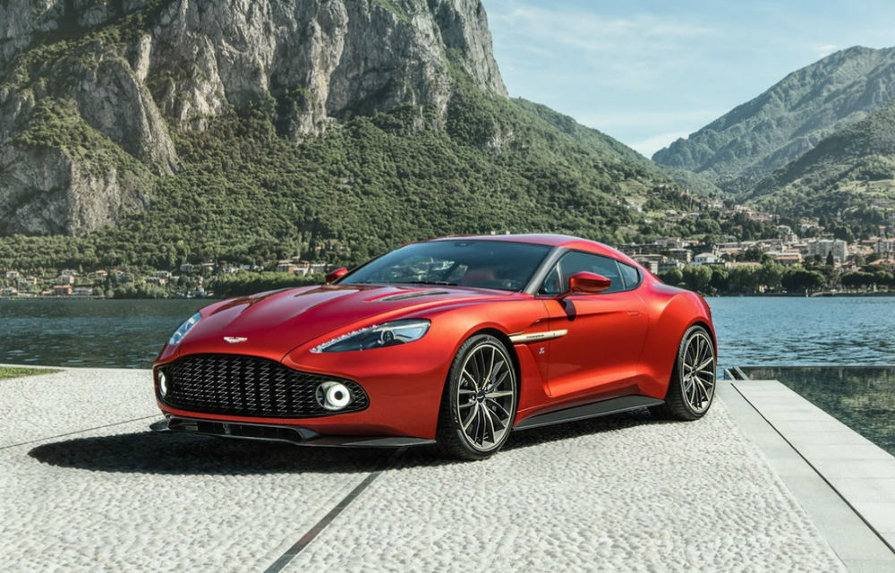 Aston Martin Vanquish Zagato Coupe: unul dintre cele 99 de exemplare produse a fost scos la vânzare pentru 749.000 de euro - Poza 2