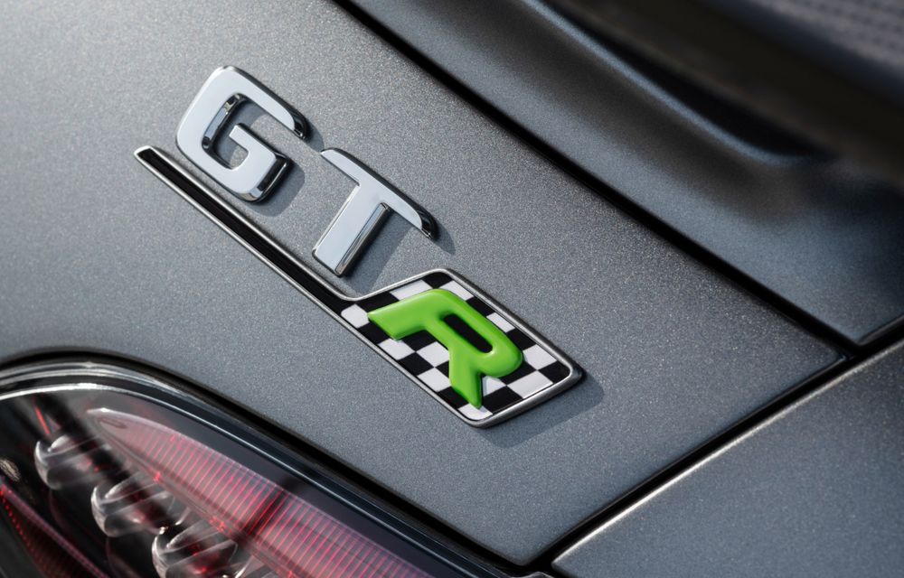 Un supercar antrenat să mârâie și să muște: Mercedes AMG GT R este cea mai puternică versiune de stradă a sportivei germane - Poza 2