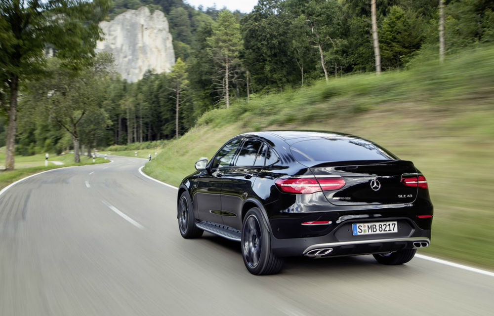 Rivalul lui BMW X4 M40i este aici: Mercedes GLC 43 AMG Coupe accelerează de la 0-100 km/h la fel de repede, în 4.9 secunde - Poza 2