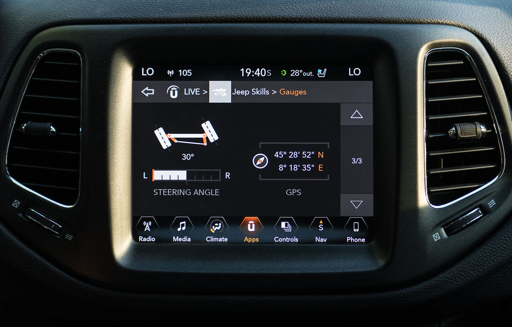 Primele imagini și informații cu noua generație Jeep Compass. Modelul vine după o așteptare de nouă ani - Poza 2