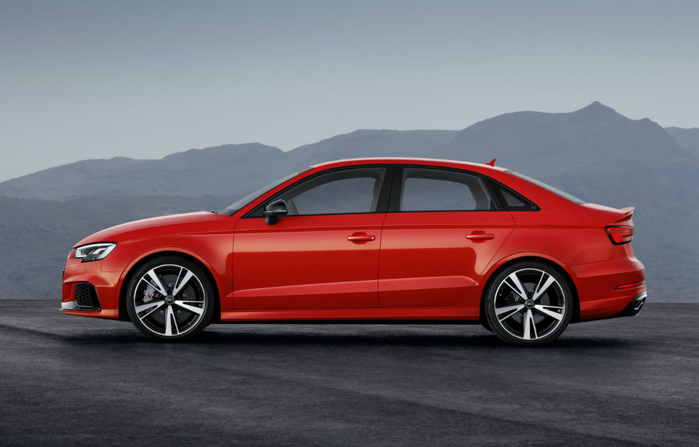 Hot Hatch killer: Audi RS3 Sedan pune pe masă 400 de cai putere și performanțe de supercar - Poza 2