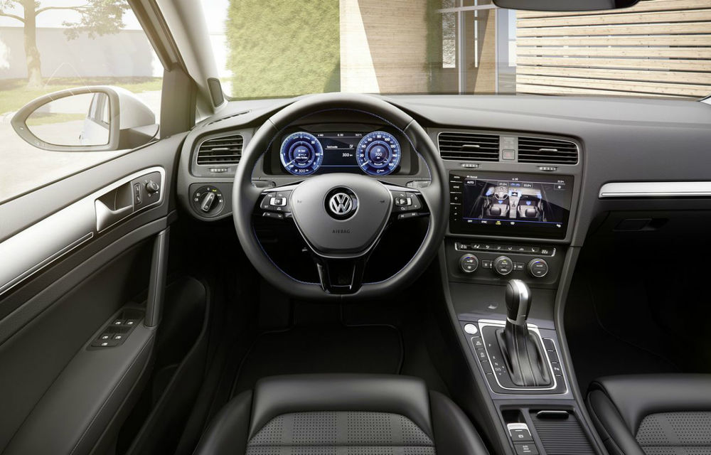 Volkswagen e-Golf facelift a sosit: autonomia electricei a crescut la 300 de kilometri - Poza 2