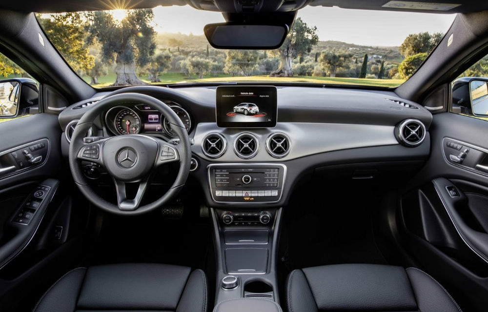 Mercedes GLA şi Mercedes GLA 45 AMG primesc un facelift minor: design restilizat şi ecran de 8 inch în standard - Poza 3